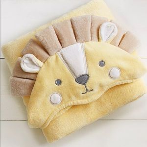 Pottery Barn Kids Lion Baby Hooded Towel